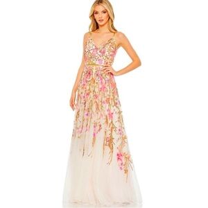 Mac Duggal V-Neck Floral Embellished
Spaghetti Strap Gown Sz 2 NWT
$345 $700